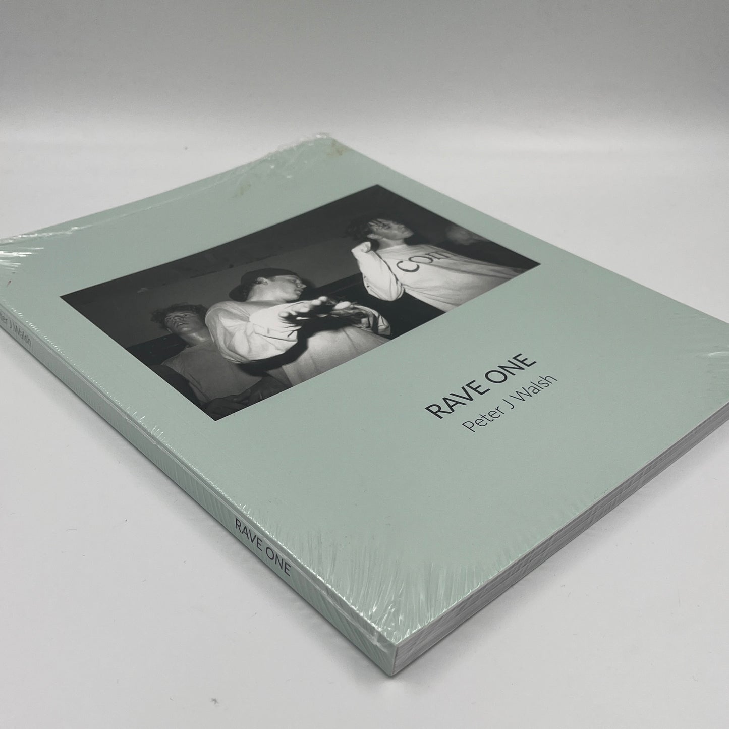 Peter J Walsh - Rave One Book (IDEA)