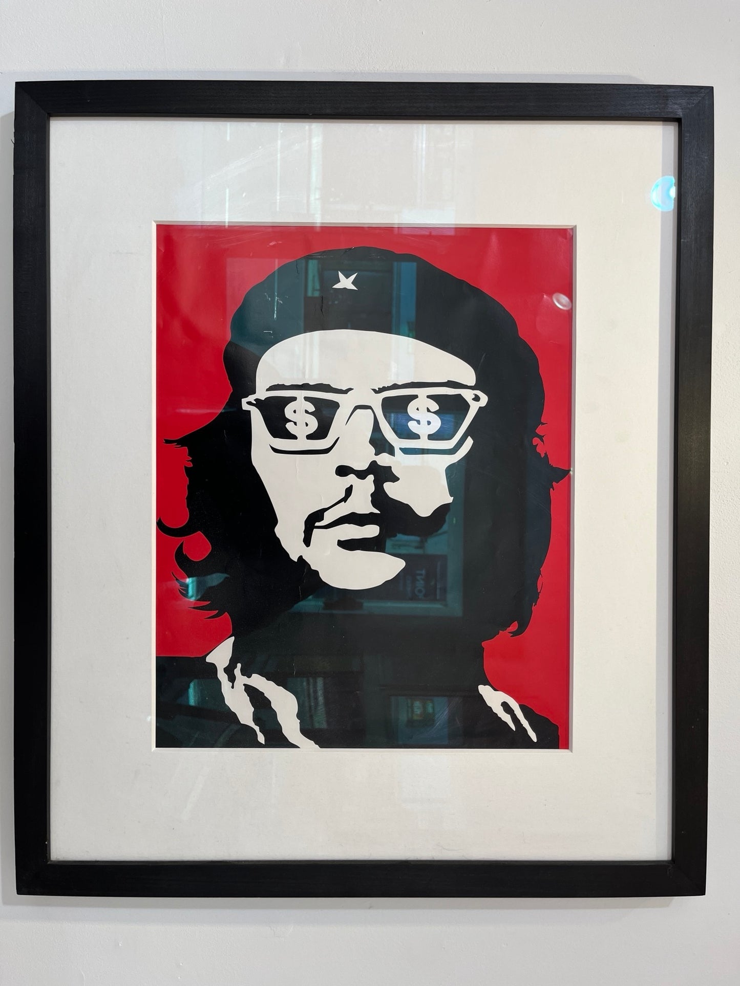 Banksy - Che (Dollar) Poster - Framed