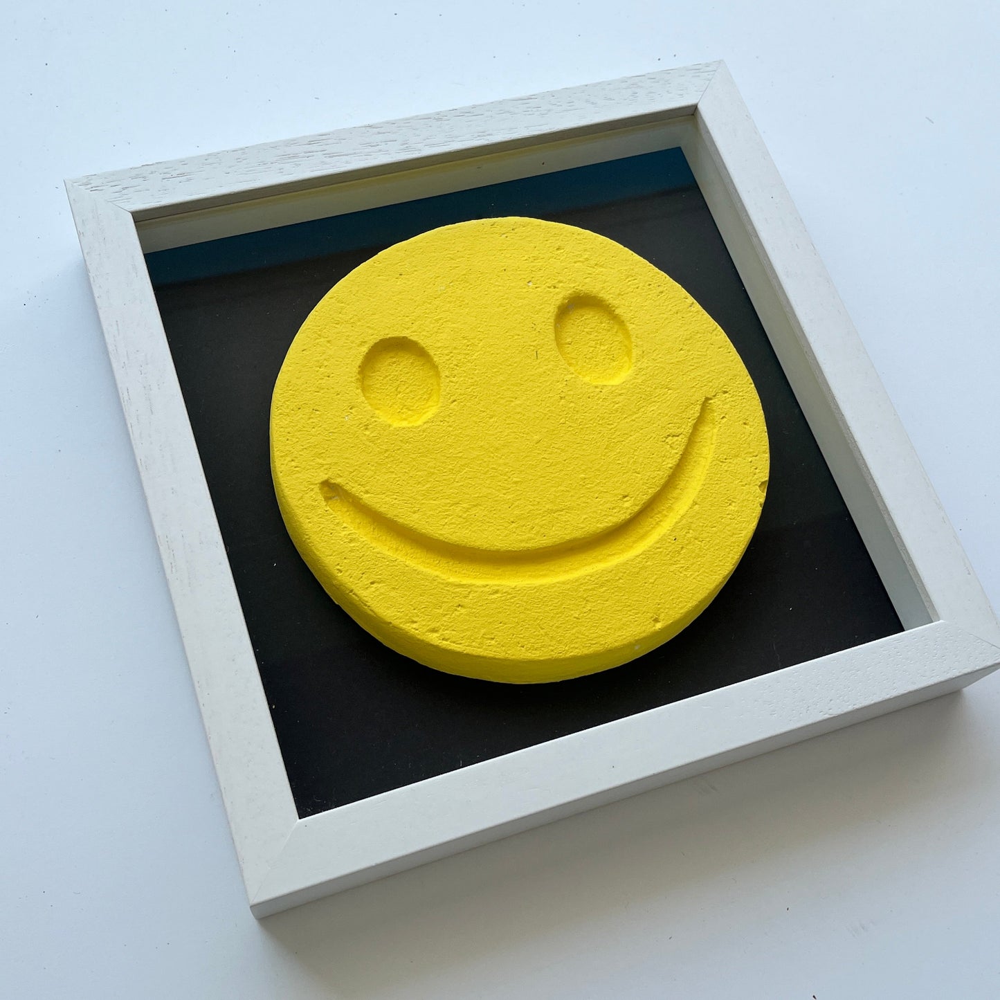 Dean Zeus Colman - Love Is A Drug (Smiley - Black)