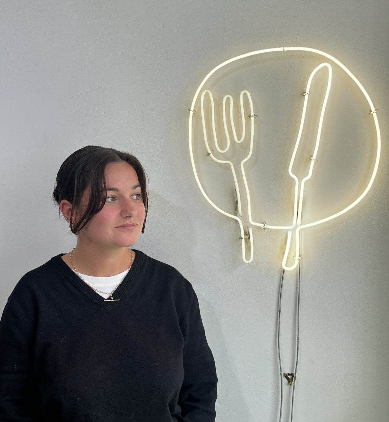 Daisy Doig - Service (Neon)