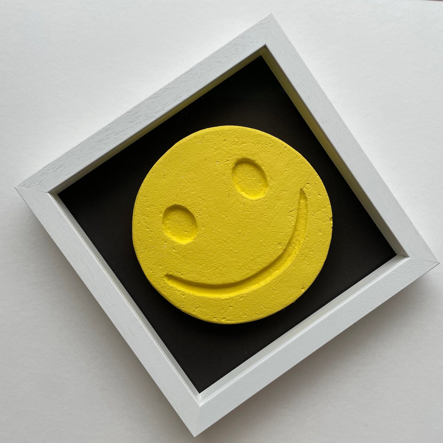 Dean Zeus Colman - Love Is A Drug (Smiley - Black)