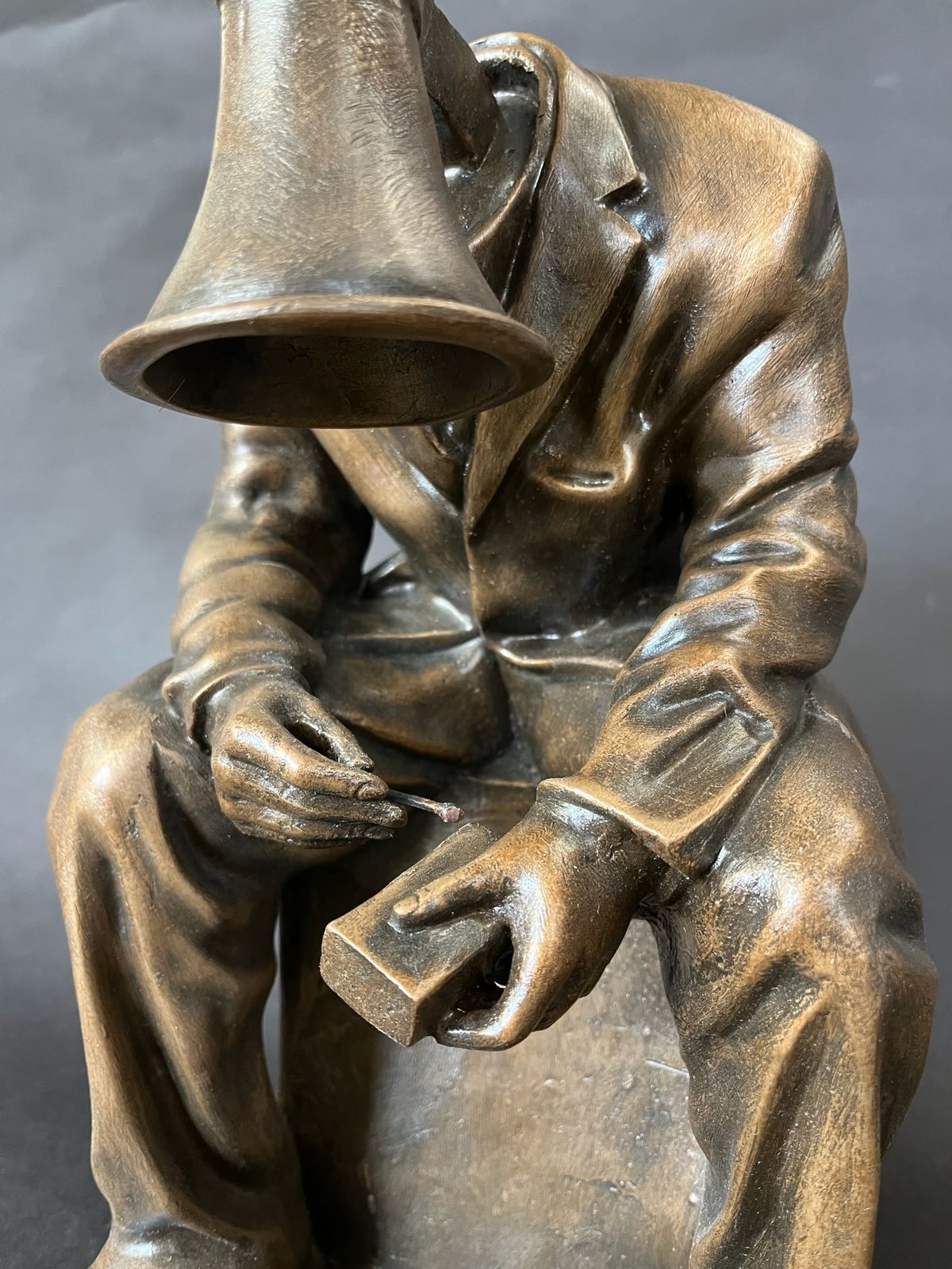 Hugo Farmer - Mini Ohm Boy Match (Bronze)