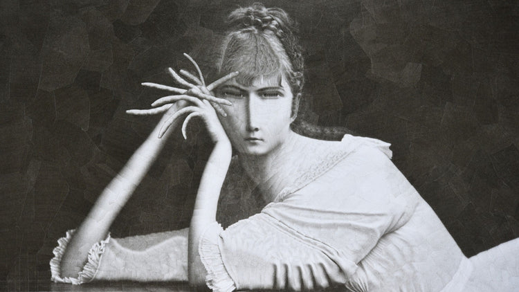Lola Dupré