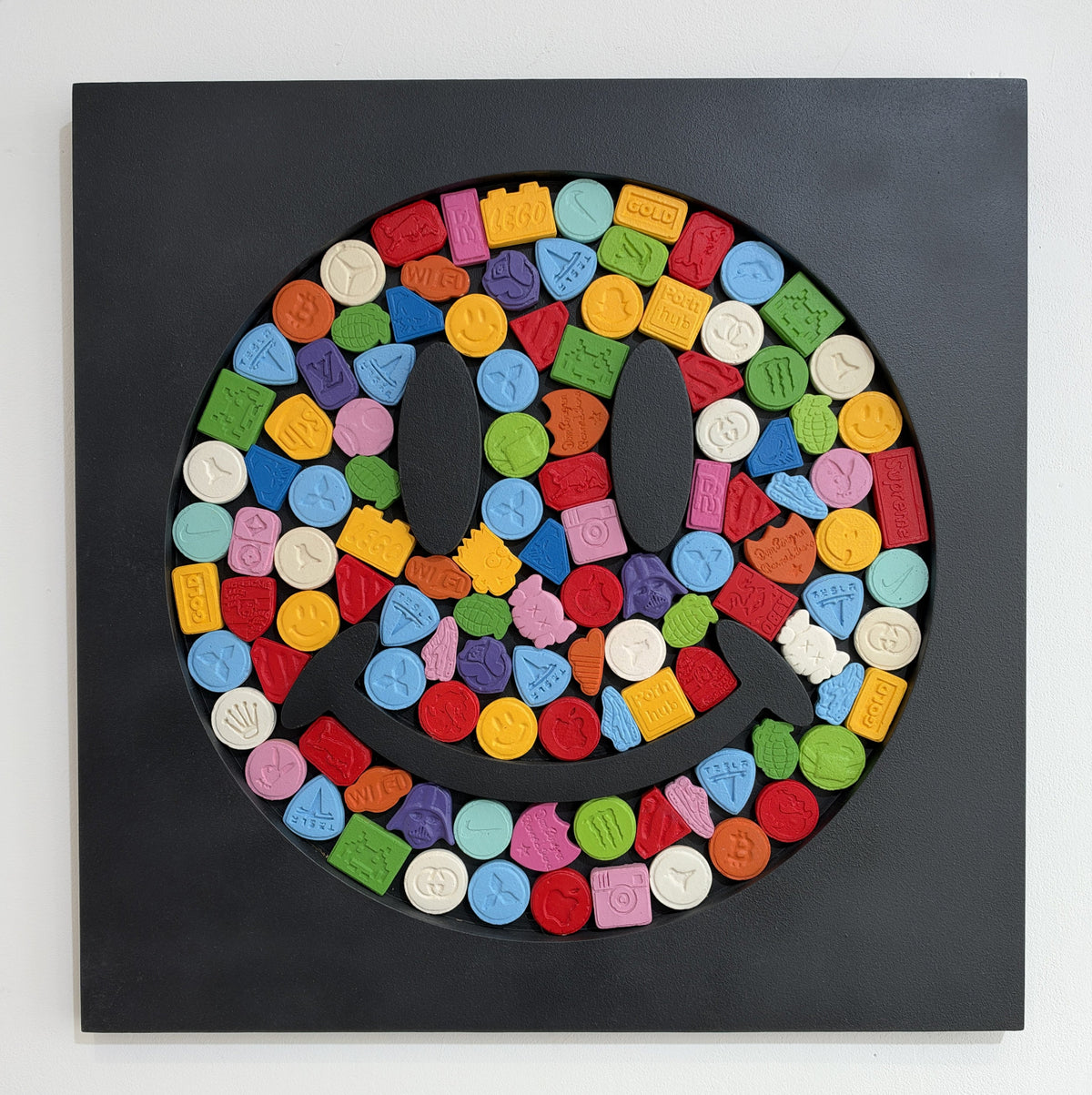 Dean Zeus Colman  - 3D Smiley Pills