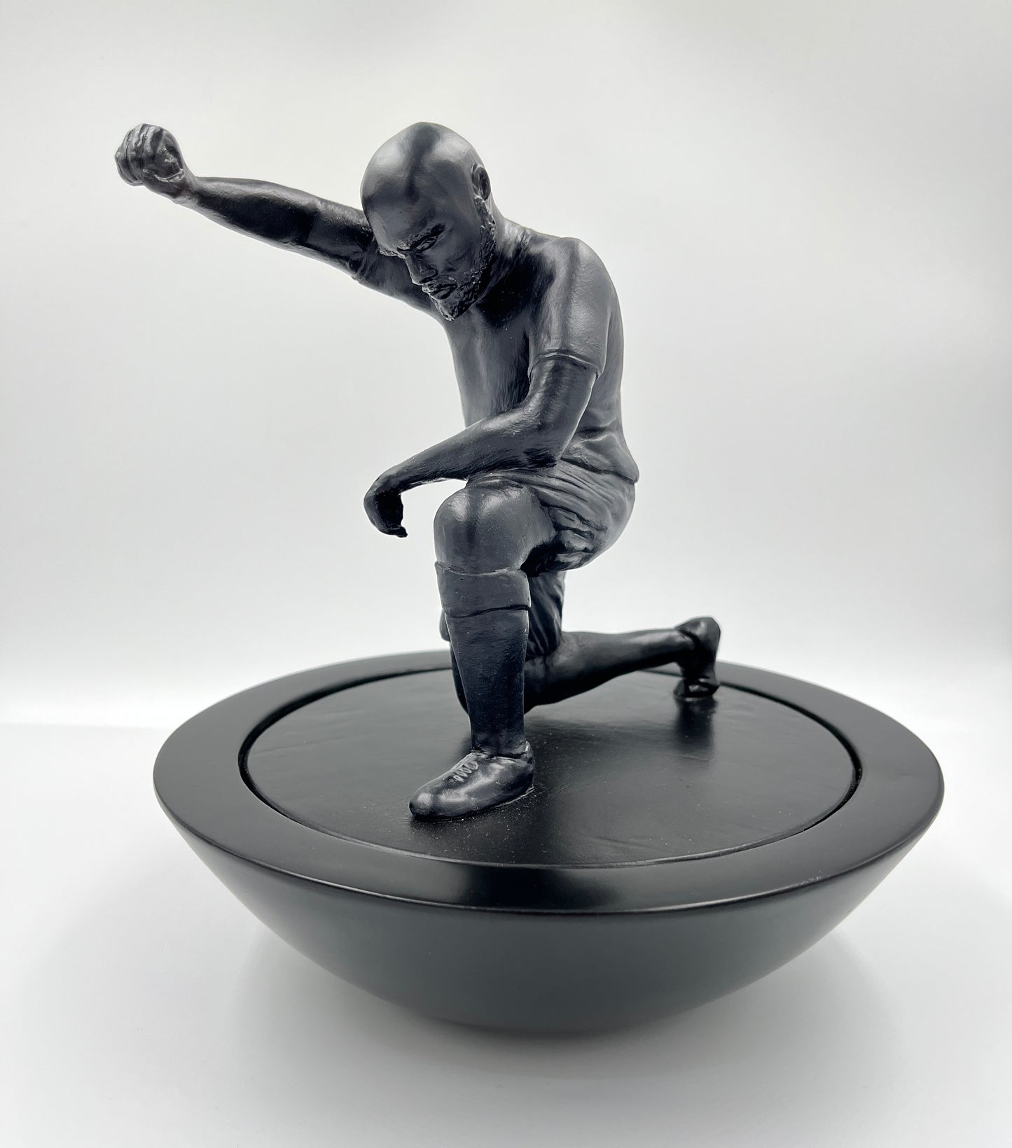 Simon Shepherd - Taking The Knee