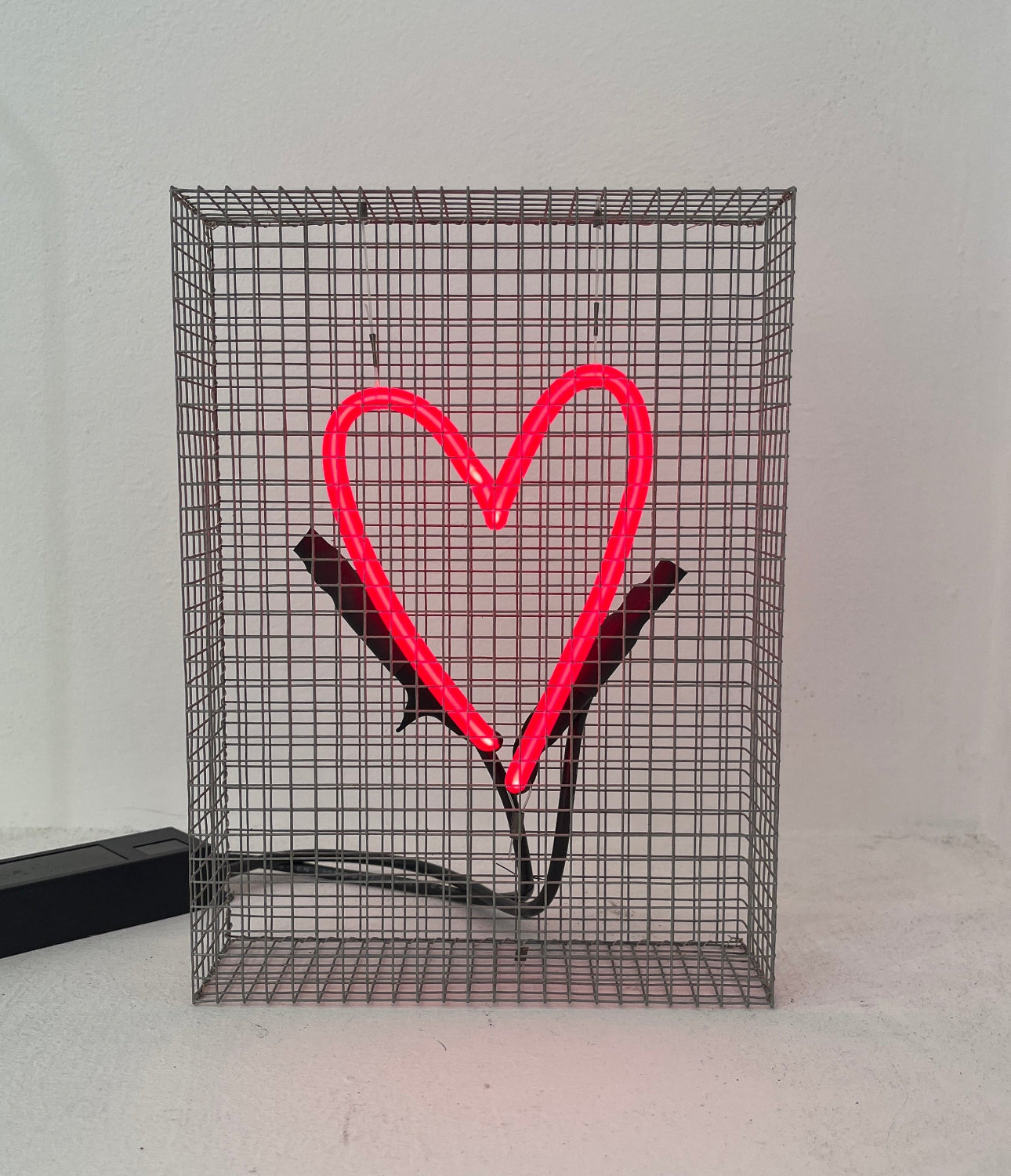 Andy Doig - Trembling Heart (Red)