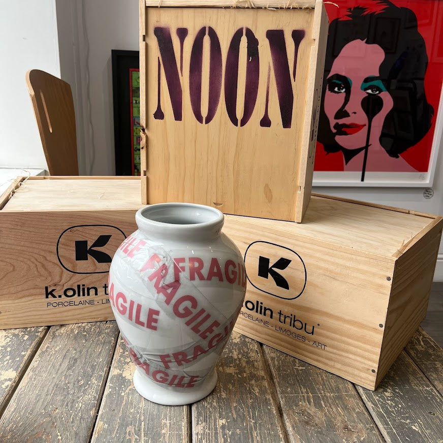 NOON - Vase L'Indestructible (Fragile!)