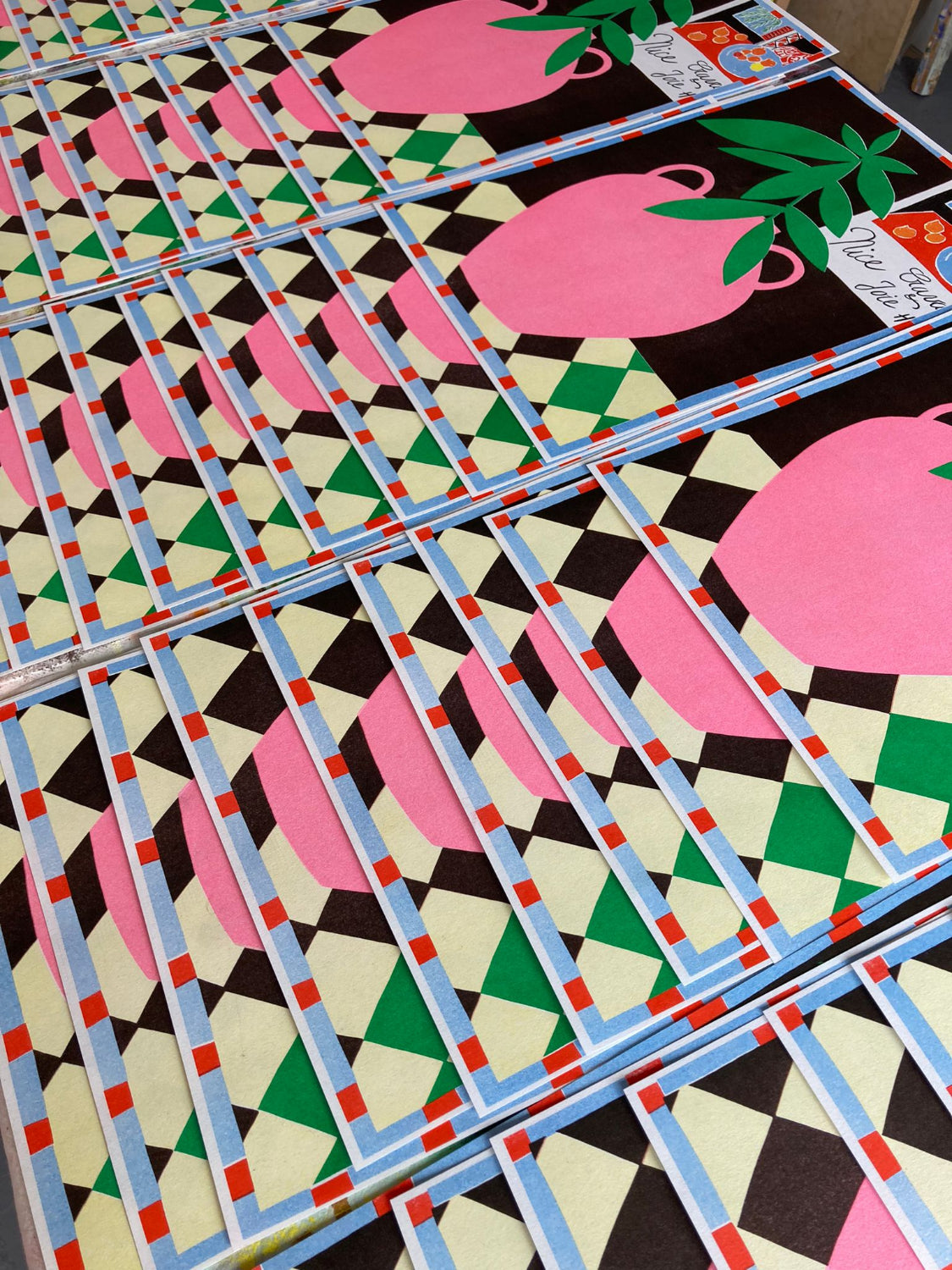 HelloMarine - Matisse Et Vase Rose (Risograph)