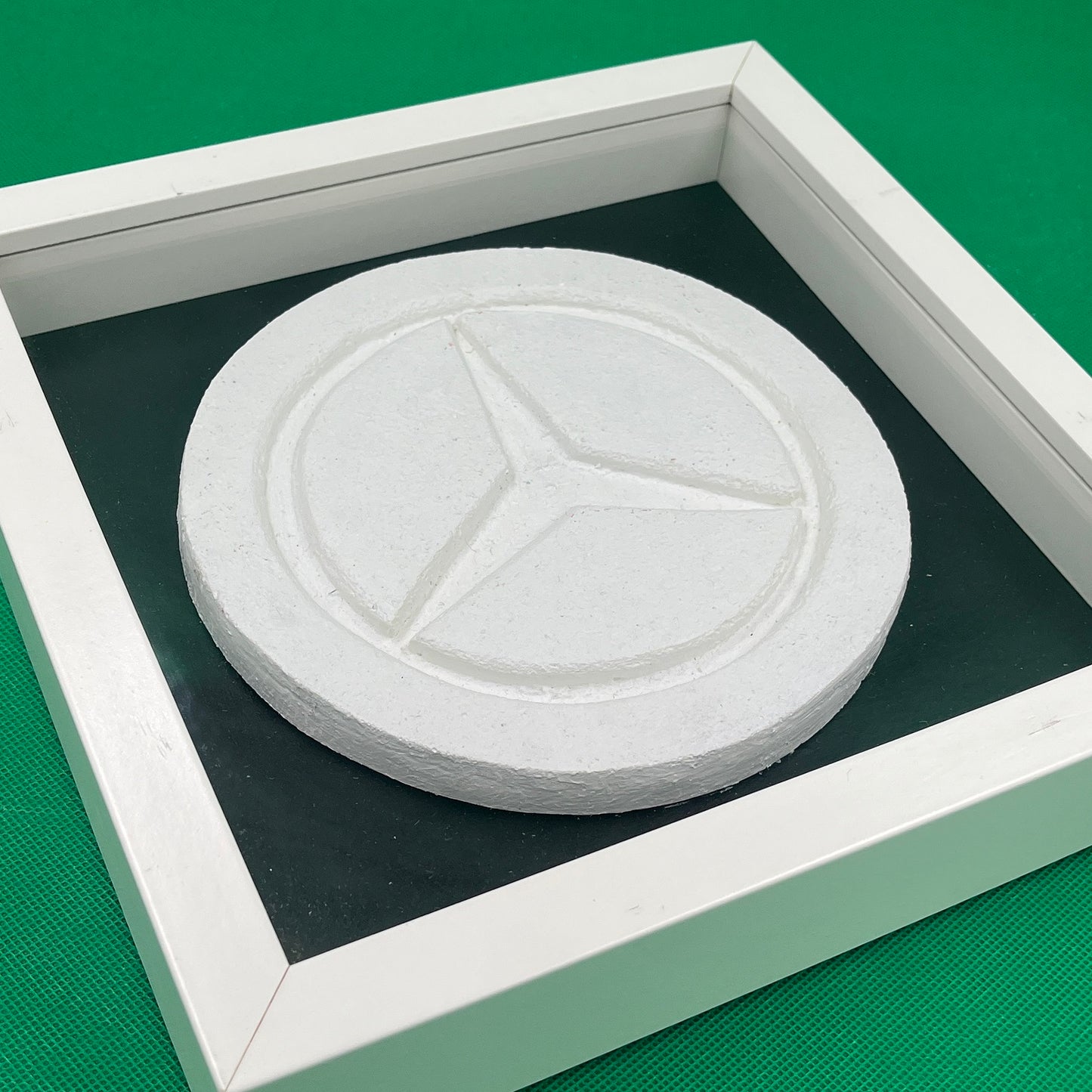 Dean Zeus Colman - Love Is A Drug (Mercedes)