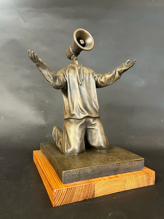 Hugo Farmer - Mini Ohm Boy (Bronze)