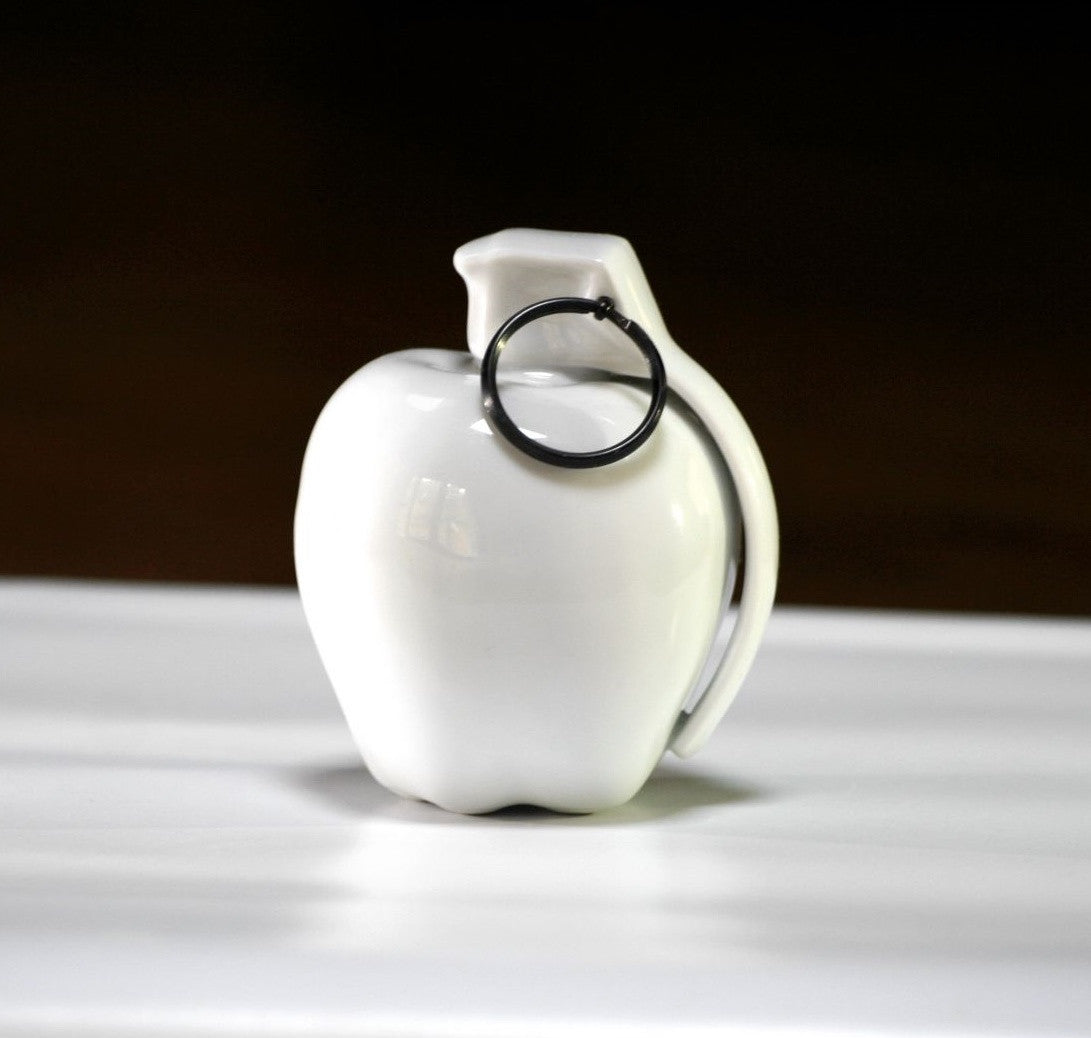 Fidia Falaschetti x K.Olin Tribu - Apple Care - Porcelain Sculpture